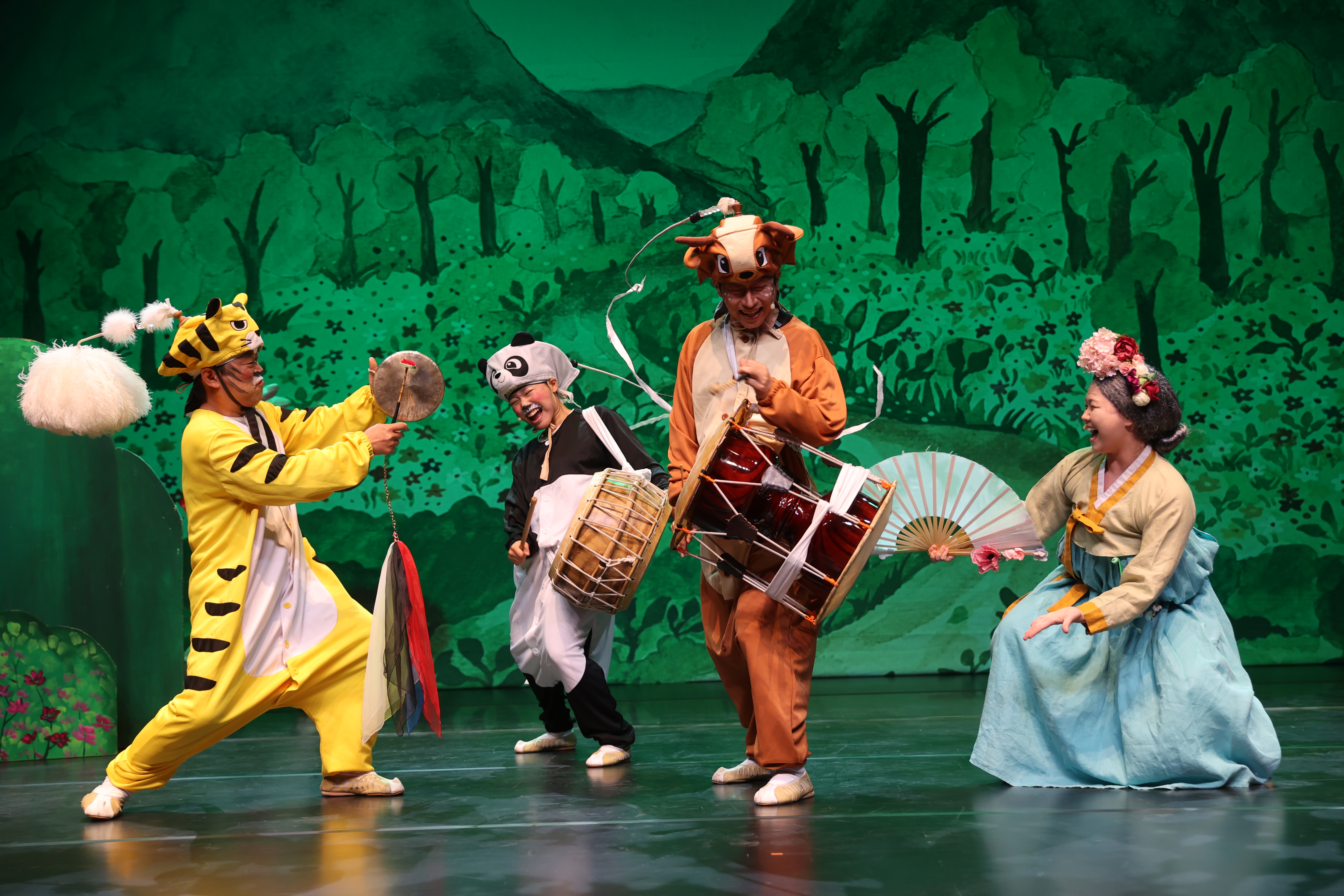 가족어린이국악극 <금다래꿍> 포스트